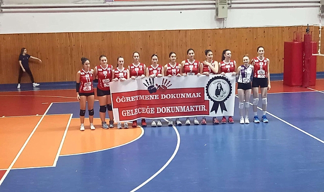 Ordu Voley'den anlamlı pankart