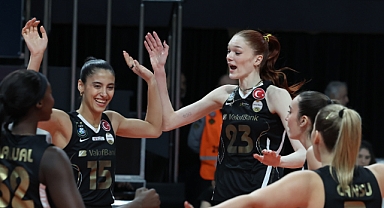 VakıfBank, Aras Kargo’yu 3-0 mağlup etti