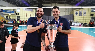 Yunus Öçal Yunanistan'da yine bir ilki başardı