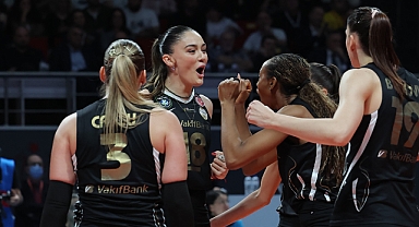 Fenerbahçe'yi yenen Vakıfbank seride 1-0 öne geçti