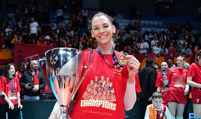 Galatasaray ile Alexia Carutasu da tarih yazdı: 3 farklı kupa kazanma başarısı