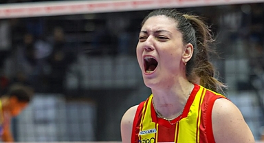 Göztepe, Nursevil Gökbudak ile yola devam ediyor