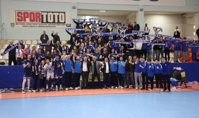 Kocaeli Büyükşehir Belediyesi Kağıt Spor, Arkas'ı altın setle geçti