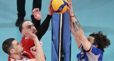 Seride durum 1-1: Efeler Ligi'nde 3. kim olacak?