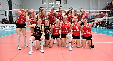 Sultanlar Ligi yolunda dev geri dönüş! Vestel Manisa umutlarını son maça taşıdı