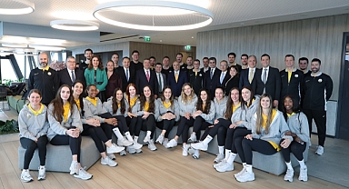 Yeni başkan Osman Arslan şampiyon takımı kahvaltıda ağırladı