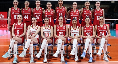 A Milli Kadın Voleybol Takımı, İtalya'ya 3-1 mağlup oldu
