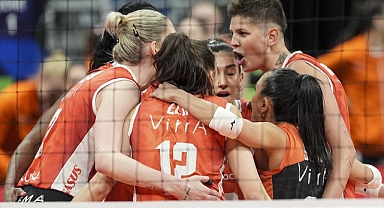 CEV Şampiyonlar Ligi'nde finalin adı Vakıfbank-Eczacıbaşı