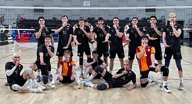 Genç Erkekler Türkiye Şampiyonası'nda nefes kesen mücadele: Galatasaray, Halkbank'ı 3-2 ile geçti!