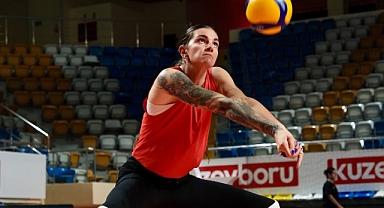 Malwina Smarzek yeni sezonda İlbank'ta