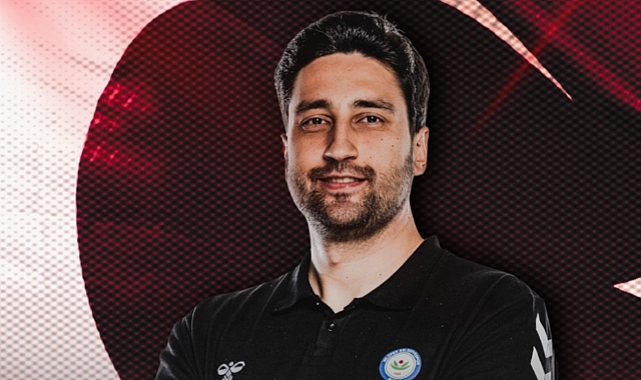 Nilüfer Belediyespor yardımcı antrenörü Batuhan Ragıp Şen, U16 Kadın Milli Takımı'nın başına geçti