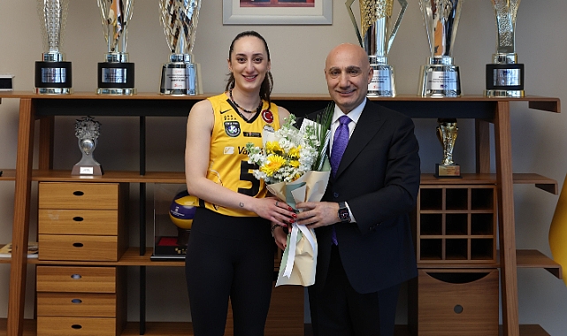 VakıfBank, 13 yıl sonra Ayça Aykaç Altıntaş ile vedalaştı
