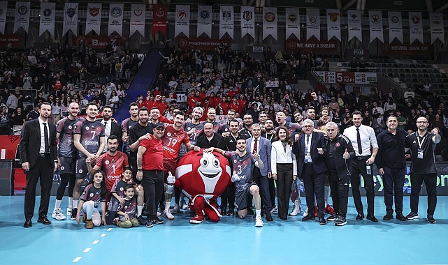 Ziraat Bankkart CEV Şampiyonlar Ligi'nde üçüncü!
