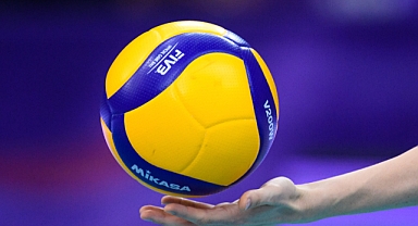 FIVB'den üç antrenöre ceza!