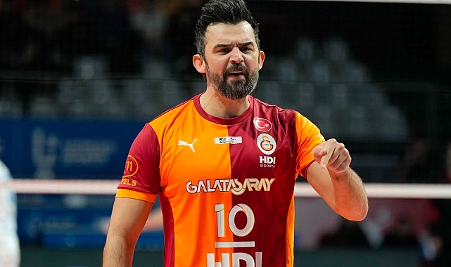 Galatasaray kaptanını bırakmadı