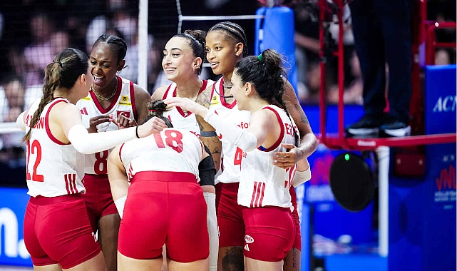 A Kadın Voleybol Milli Takımımız Osaka'da Polonya'ya puan vermedi