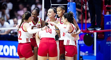 A Kadın Voleybol Milli Takımımız Osaka'da Polonya'ya puan vermedi