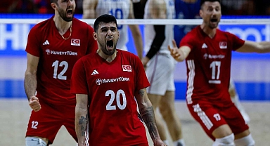 A Milli Erkek Voleybol Takımımız Sırbistan'a set vermedi