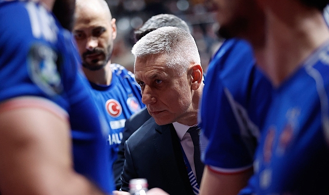 Başantrenör Radostin Stoytchev ile “yola devam”